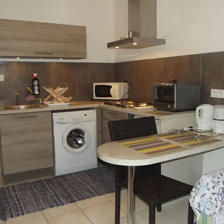 Petit Plein Pied 2 Pers Proche Aurillac Apartment *